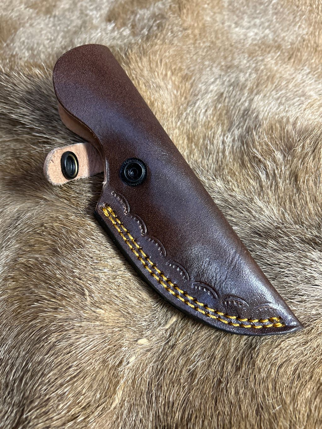 Ring Pommel Hunter — Fixed Blade Knife with Leather Sheath
